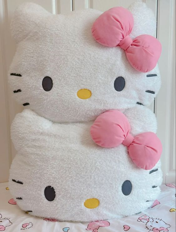 Hello Kitty Pillow